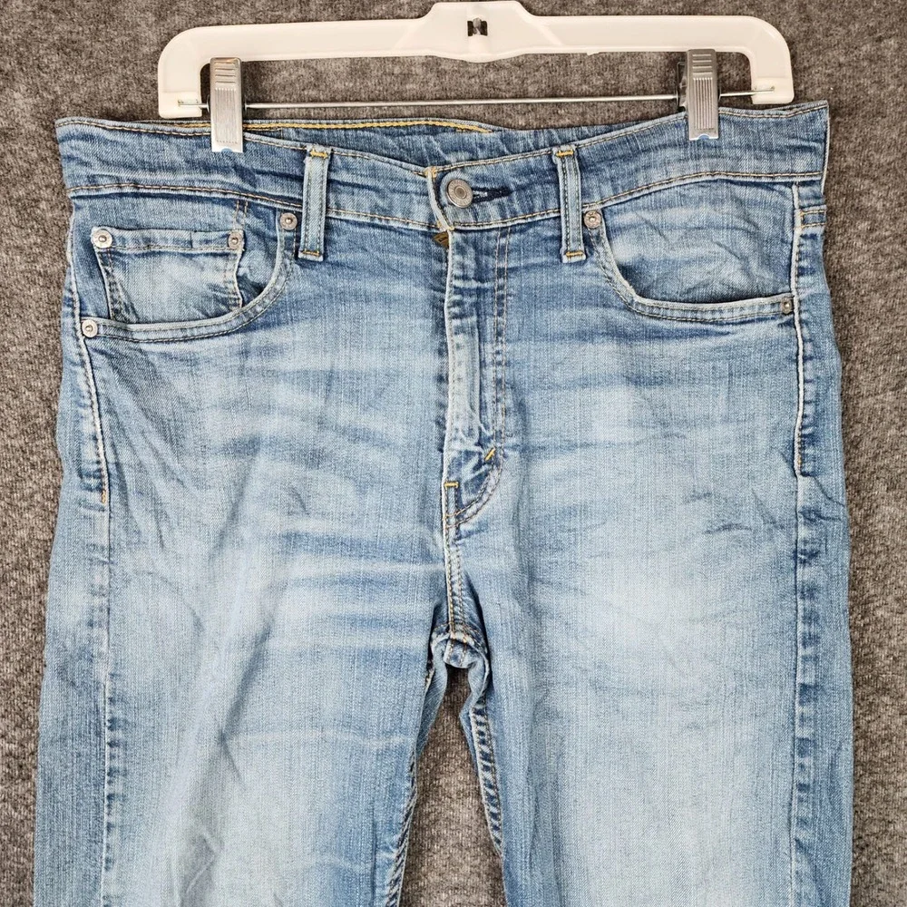 Levi's Jeans Mens 32x34 513 Slim Straight Light Wash Denim Blue 08513-0200 EUC